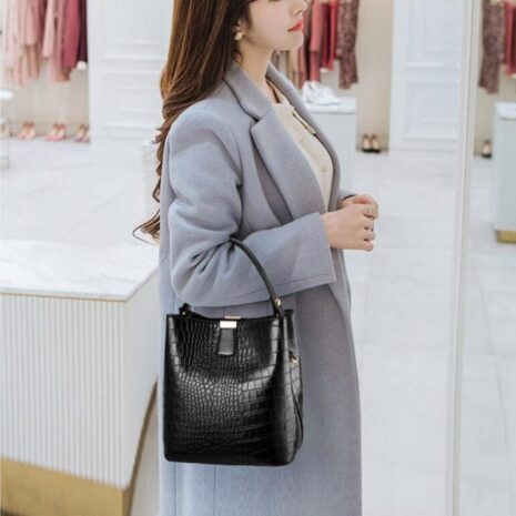 PUIMENTIUA-luxury-handbags-Bucket-Bags-Women-Pattern-Handbag-High-Capacity-Casual-Crocodile-Shoulder-Messenger-Bags-Ladies-2.jpg